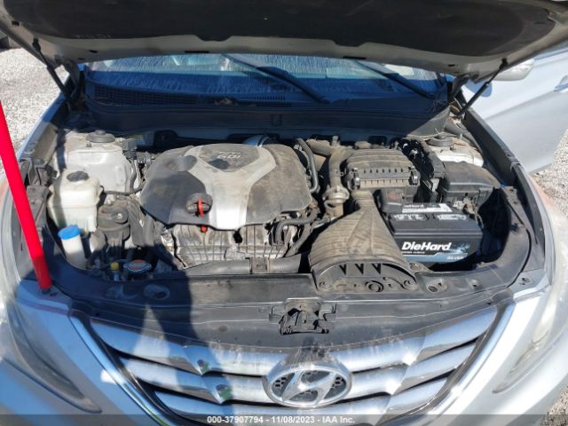 Photo 9 VIN: 5NPEC4AB7CH311288 - HYUNDAI SONATA 