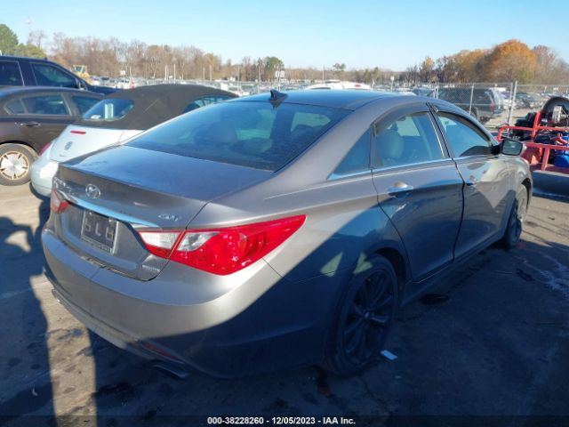 Photo 3 VIN: 5NPEC4AB7CH370972 - HYUNDAI SONATA 