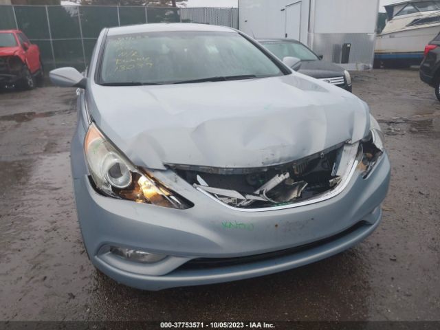 Photo 5 VIN: 5NPEC4AB7CH458341 - HYUNDAI SONATA 