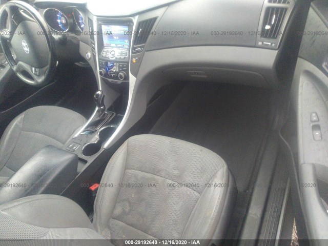 Photo 4 VIN: 5NPEC4AB7DH559025 - HYUNDAI SONATA 