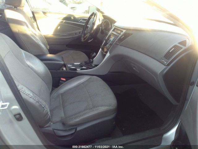 Photo 4 VIN: 5NPEC4AB7DH726516 - HYUNDAI SONATA 