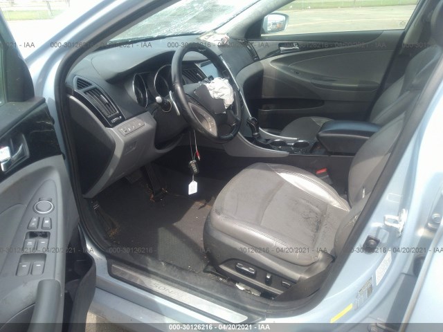 Photo 4 VIN: 5NPEC4AB7EH870648 - HYUNDAI SONATA 