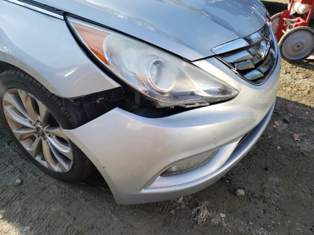 Photo 8 VIN: 5NPEC4AB8BH201204 - HYUNDAI SONATA SE 