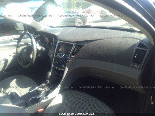 Photo 4 VIN: 5NPEC4AB8BH202577 - HYUNDAI SONATA 