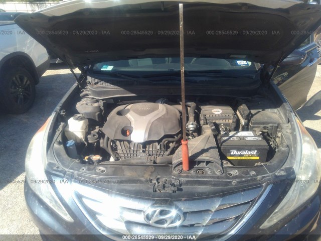 Photo 9 VIN: 5NPEC4AB8BH202577 - HYUNDAI SONATA 