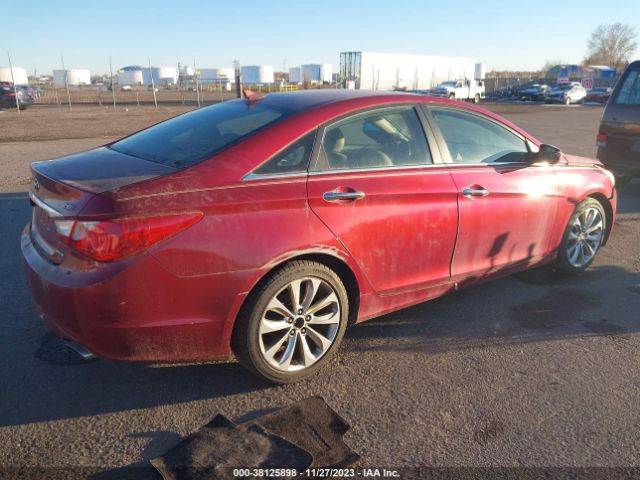 Photo 3 VIN: 5NPEC4AB8BH213515 - HYUNDAI SONATA 