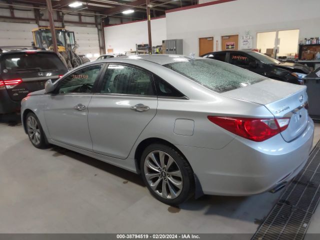 Photo 2 VIN: 5NPEC4AB8BH216527 - HYUNDAI SONATA 