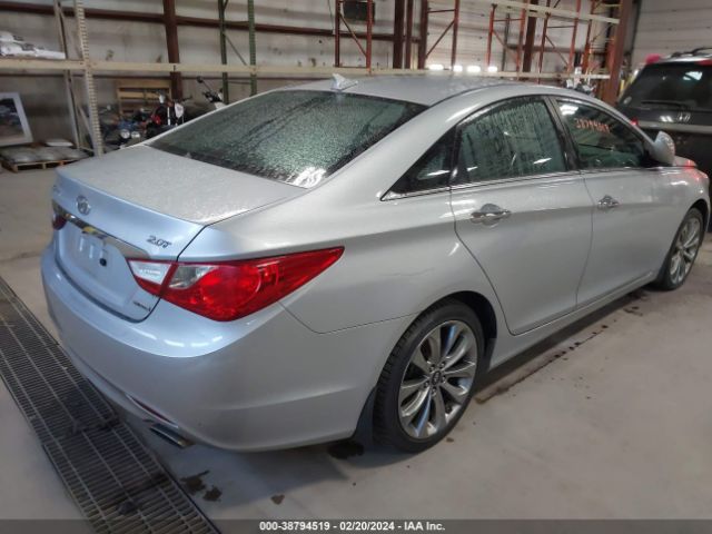 Photo 3 VIN: 5NPEC4AB8BH216527 - HYUNDAI SONATA 