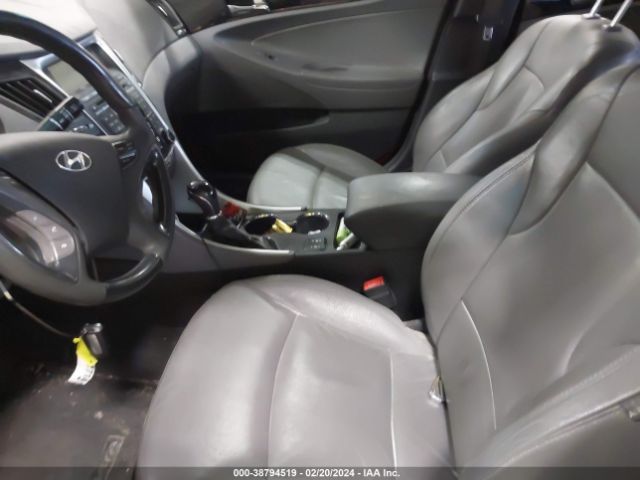 Photo 4 VIN: 5NPEC4AB8BH216527 - HYUNDAI SONATA 