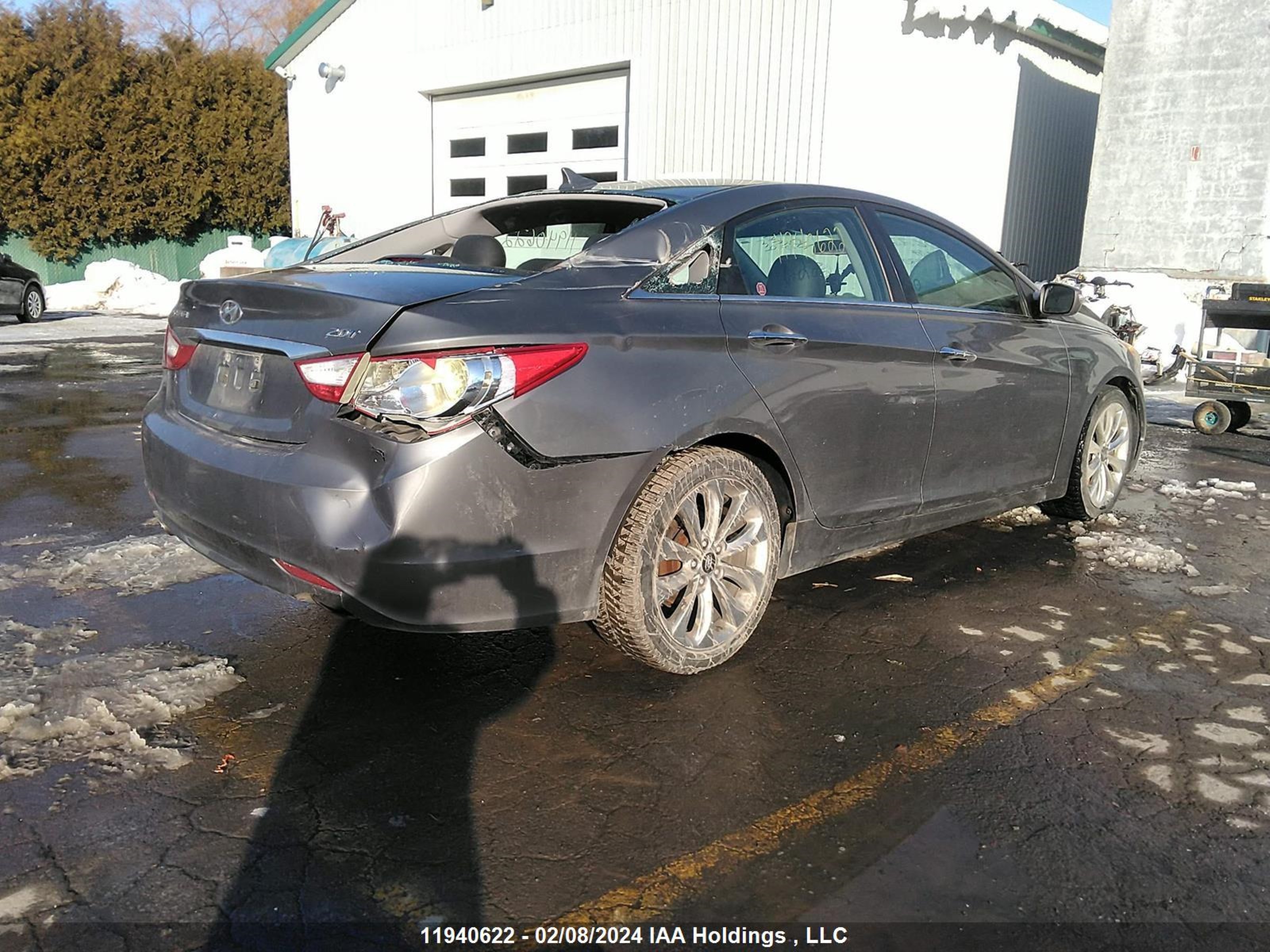 Photo 3 VIN: 5NPEC4AB8BH244330 - HYUNDAI SONATA 