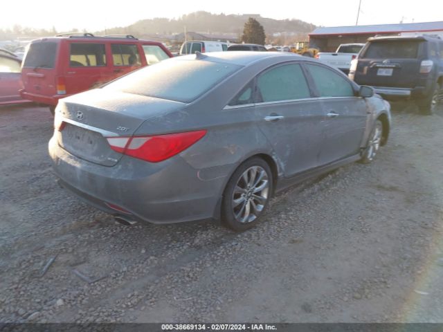 Photo 3 VIN: 5NPEC4AB8BH273438 - HYUNDAI SONATA 