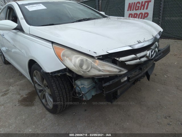 Photo 5 VIN: 5NPEC4AB8BH315638 - HYUNDAI SONATA 