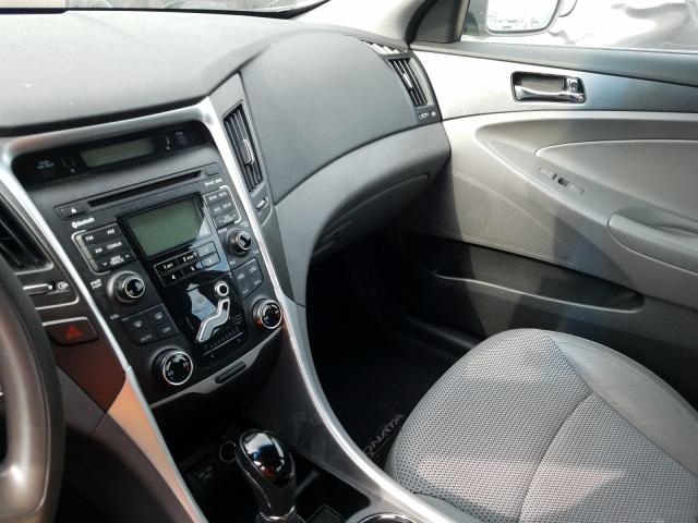 Photo 8 VIN: 5NPEC4AB8BH316031 - HYUNDAI SONATA SE 