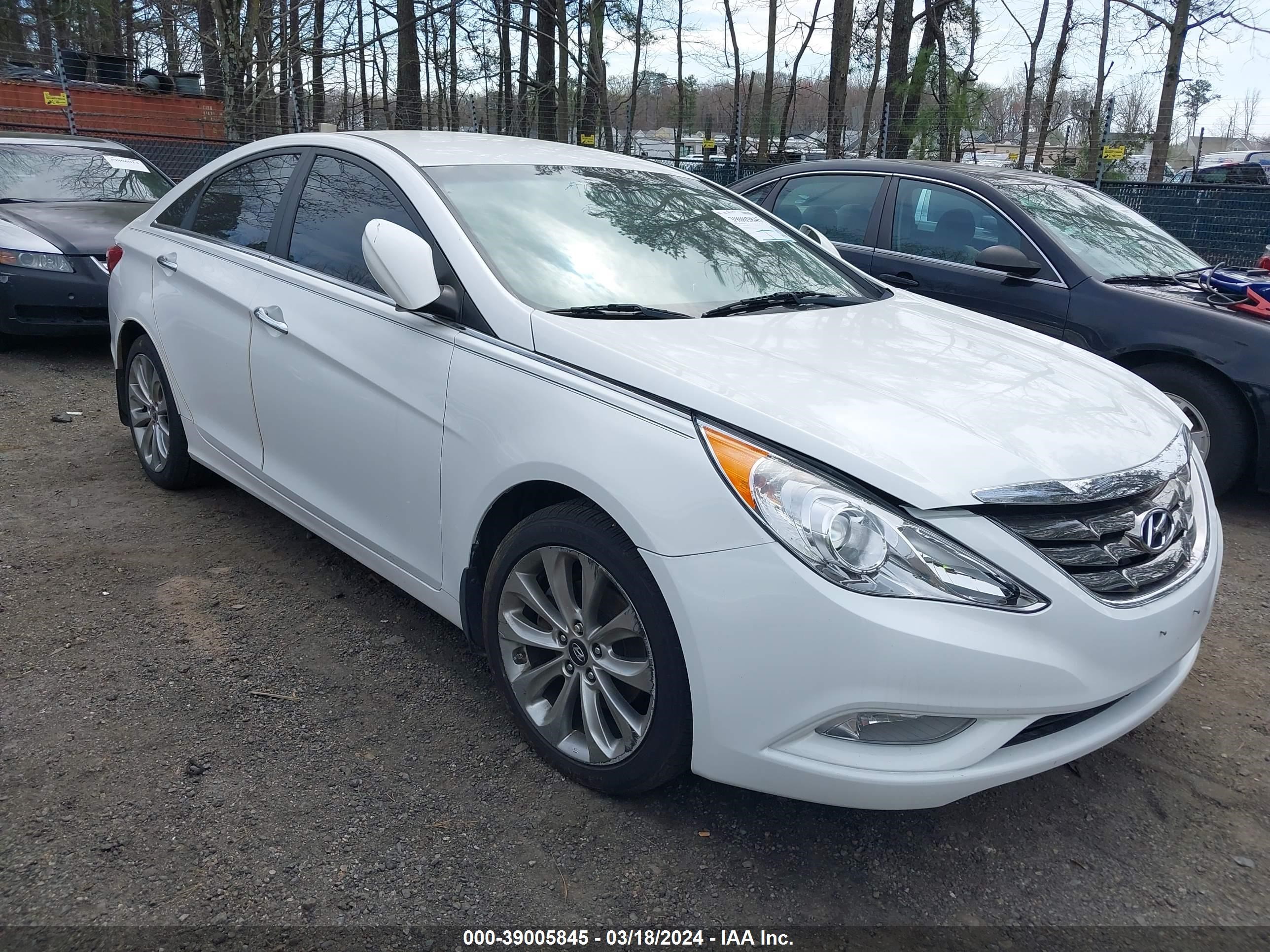 Photo 1 VIN: 5NPEC4AB8CH404191 - HYUNDAI SONATA 