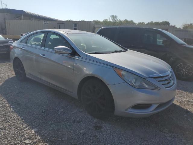 Photo 3 VIN: 5NPEC4AB8CH430399 - HYUNDAI SONATA SE 