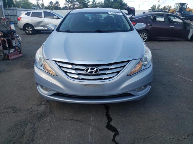 Photo 4 VIN: 5NPEC4AB8CH447865 - HYUNDAI SONATA SE 