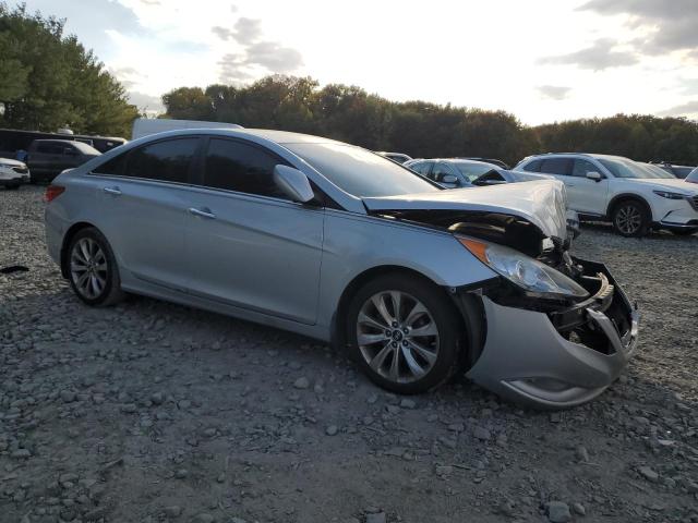 Photo 3 VIN: 5NPEC4AB8CH452175 - HYUNDAI SONATA SE 