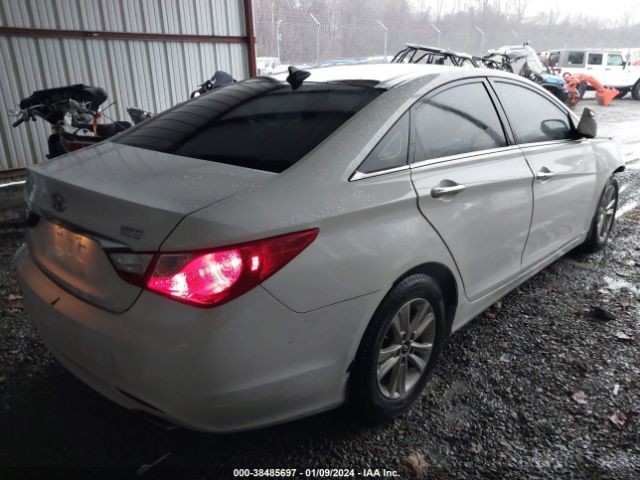 Photo 3 VIN: 5NPEC4AB8DH641782 - HYUNDAI SONATA 