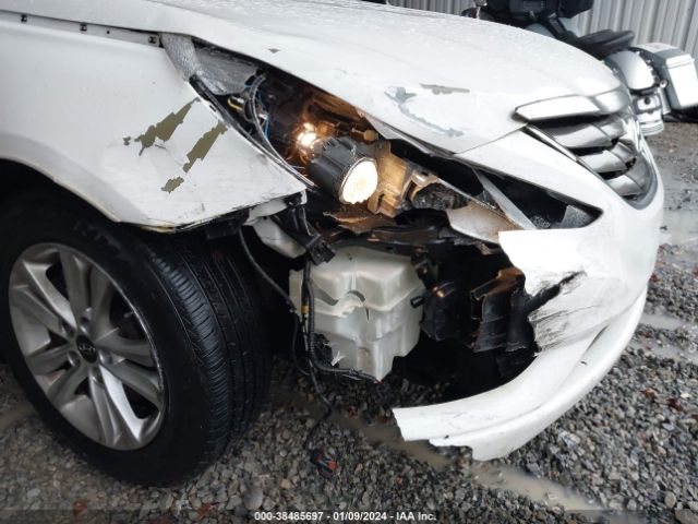 Photo 5 VIN: 5NPEC4AB8DH641782 - HYUNDAI SONATA 