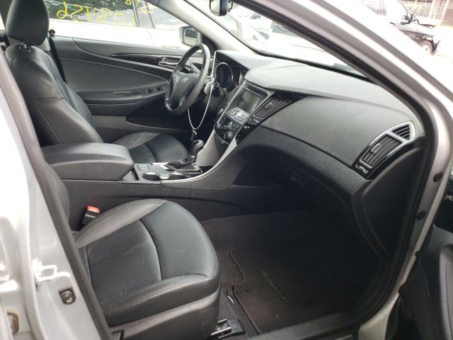 Photo 4 VIN: 5NPEC4AB9BH201194 - HYUNDAI SONATA SE 