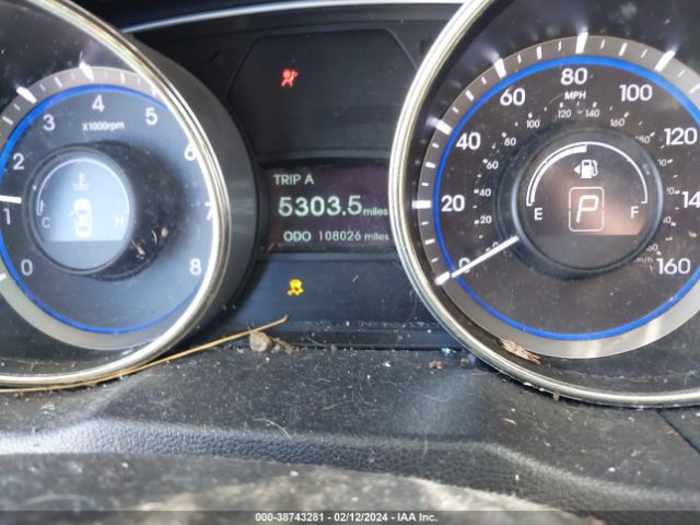 Photo 6 VIN: 5NPEC4AB9BH315809 - HYUNDAI SONATA 