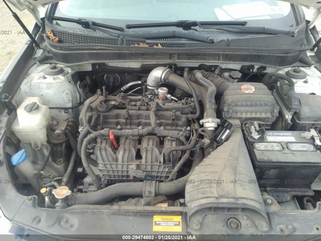 Photo 9 VIN: 5NPEC4AB9CH353056 - HYUNDAI SONATA 