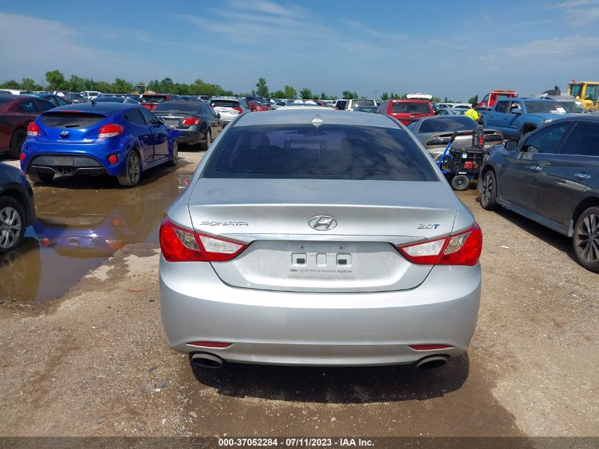 Photo 15 VIN: 5NPEC4AB9CH356426 - HYUNDAI SONATA 