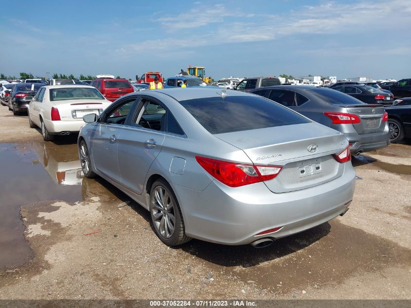 Photo 2 VIN: 5NPEC4AB9CH356426 - HYUNDAI SONATA 