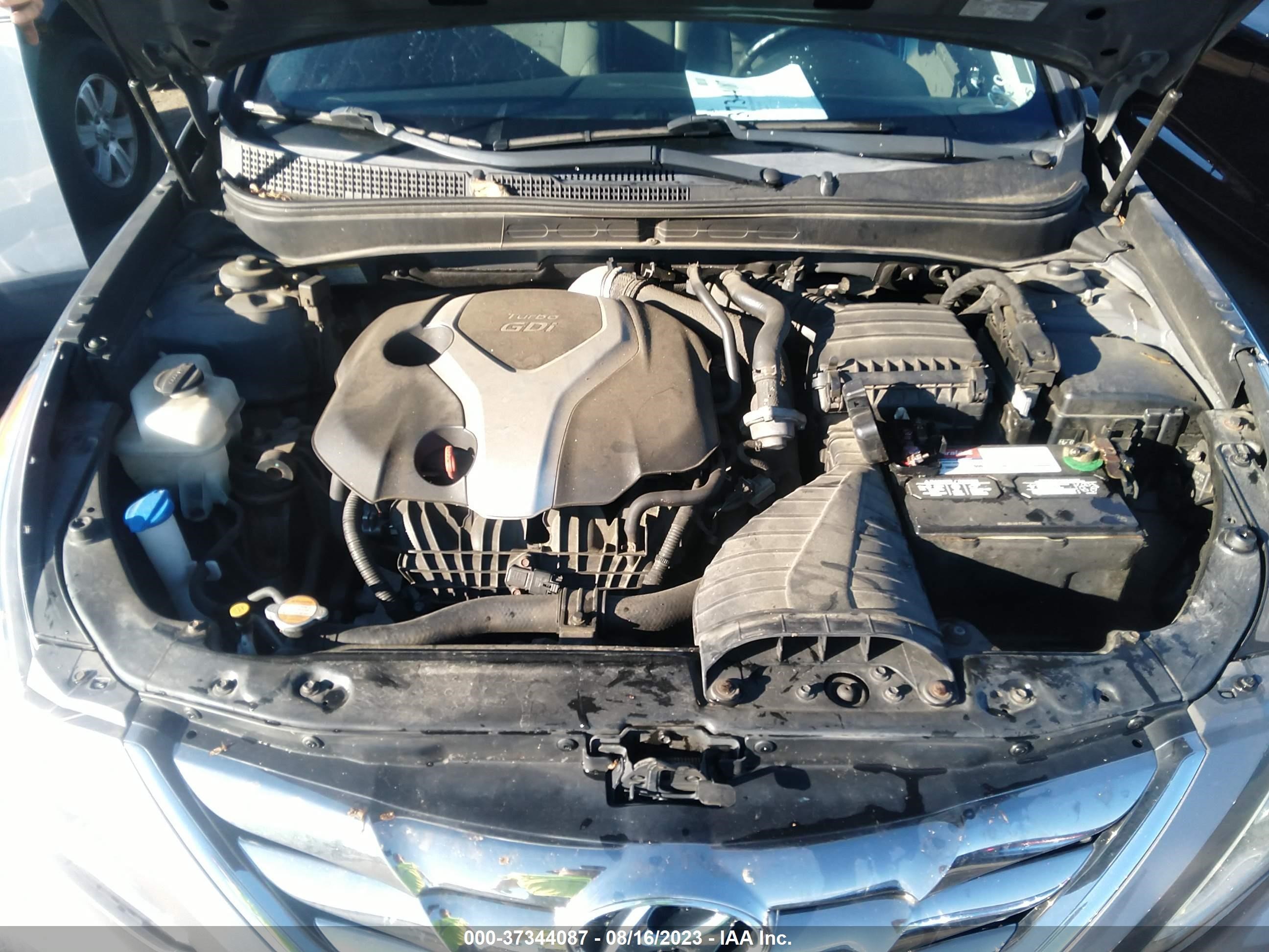 Photo 9 VIN: 5NPEC4AB9CH443517 - HYUNDAI SONATA 