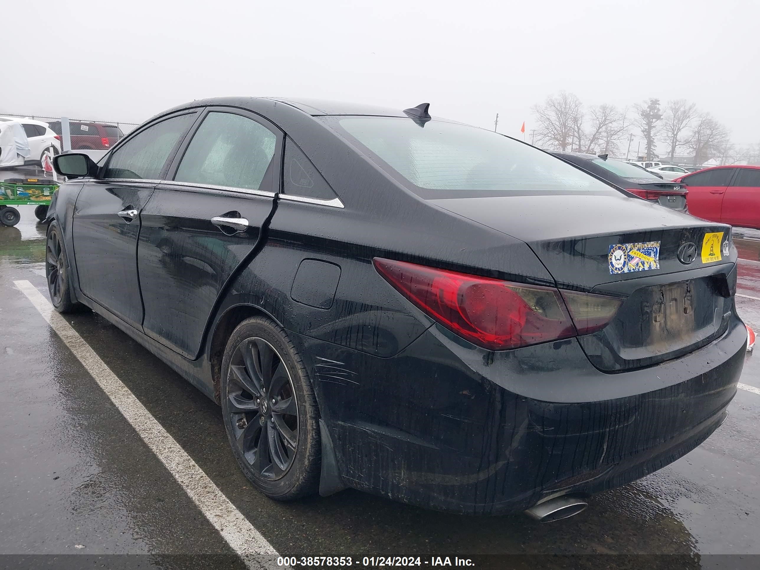 Photo 2 VIN: 5NPEC4AB9CH485797 - HYUNDAI SONATA 