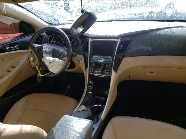 Photo 8 VIN: 5NPEC4AB9CH488568 - HYUNDAI SONATA SE 