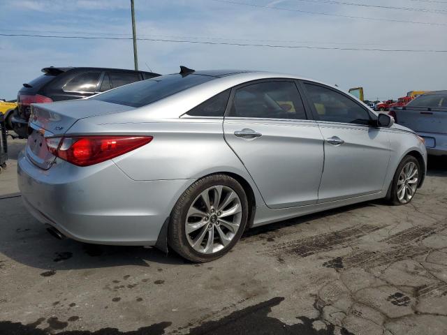 Photo 2 VIN: 5NPEC4AB9CH499392 - HYUNDAI SONATA 