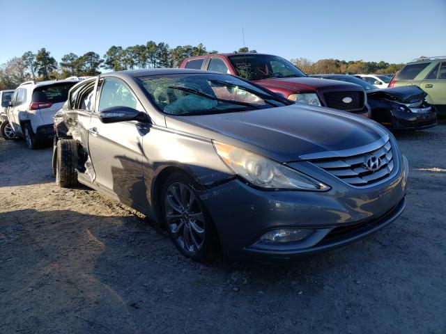 Photo 0 VIN: 5NPEC4AB9CH500671 - HYUNDAI SONATA SE 