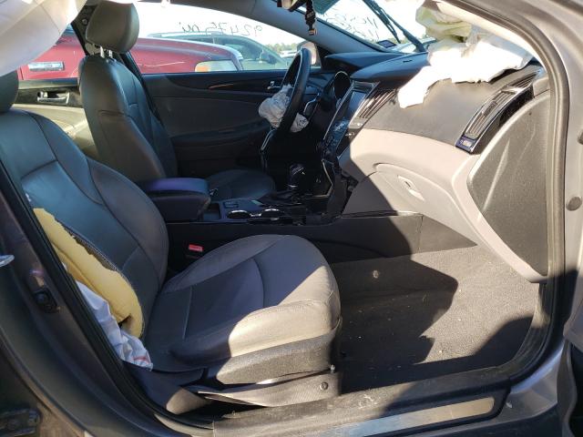 Photo 4 VIN: 5NPEC4AB9CH500671 - HYUNDAI SONATA SE 