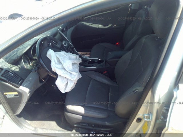 Photo 4 VIN: 5NPEC4AB9DH562072 - HYUNDAI SONATA 