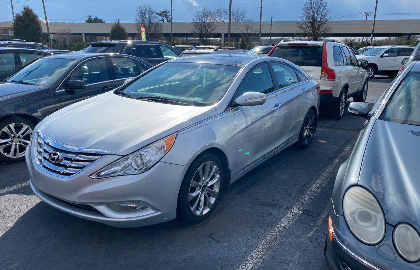 Photo 1 VIN: 5NPEC4AB9DH574979 - HYUNDAI SONATA SE 