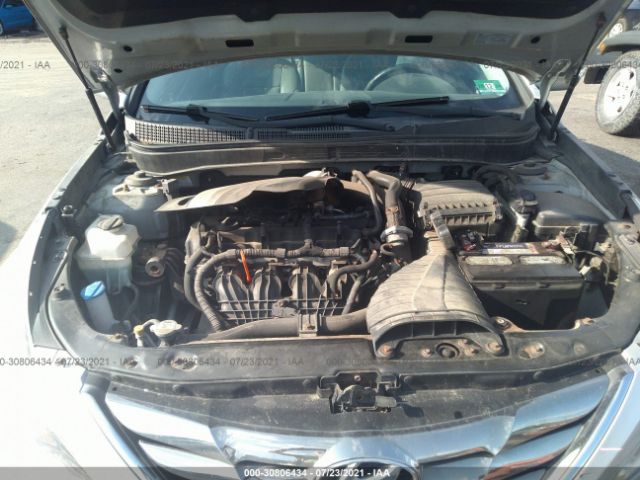 Photo 9 VIN: 5NPEC4AB9DH608175 - HYUNDAI SONATA 