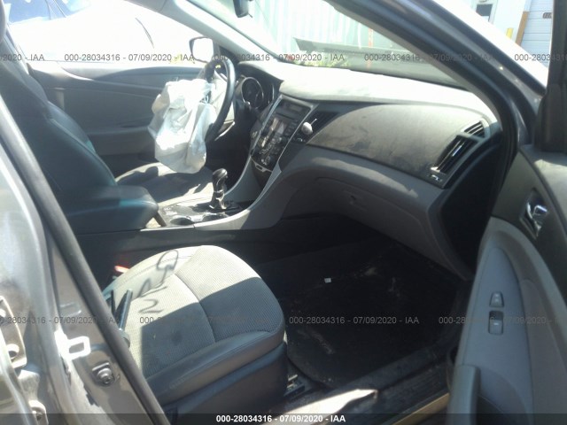 Photo 4 VIN: 5NPEC4AB9DH792985 - HYUNDAI SONATA 