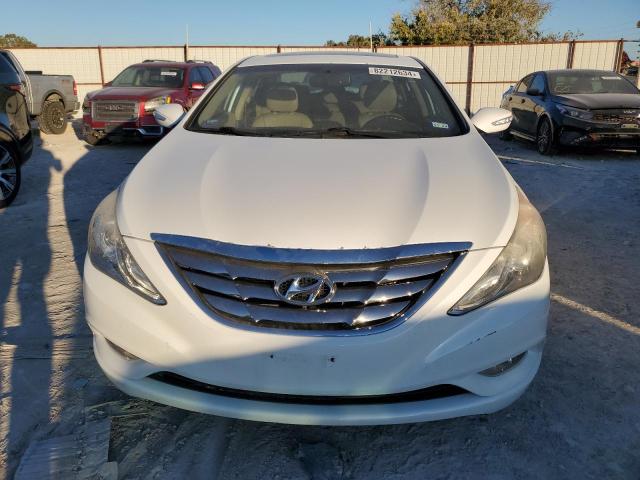 Photo 4 VIN: 5NPEC4ABXBH197494 - HYUNDAI SONATA SE 