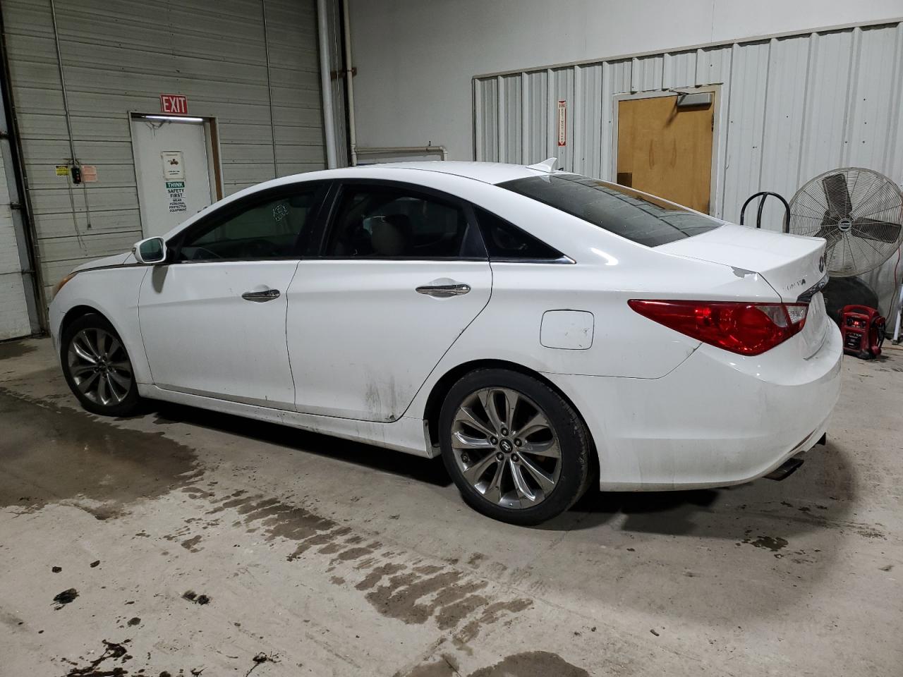 Photo 1 VIN: 5NPEC4ABXBH207585 - HYUNDAI SONATA 