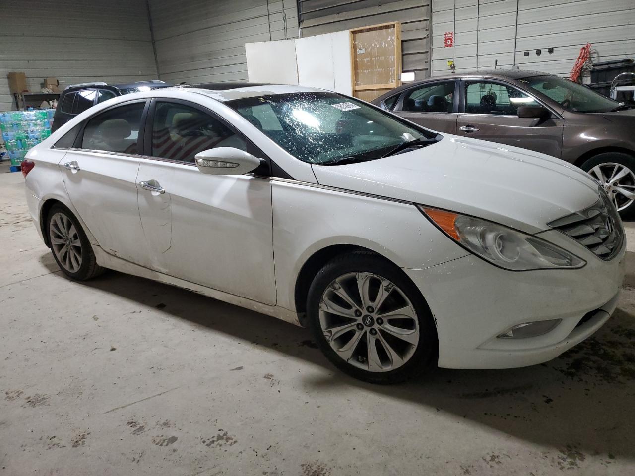 Photo 3 VIN: 5NPEC4ABXBH207585 - HYUNDAI SONATA 