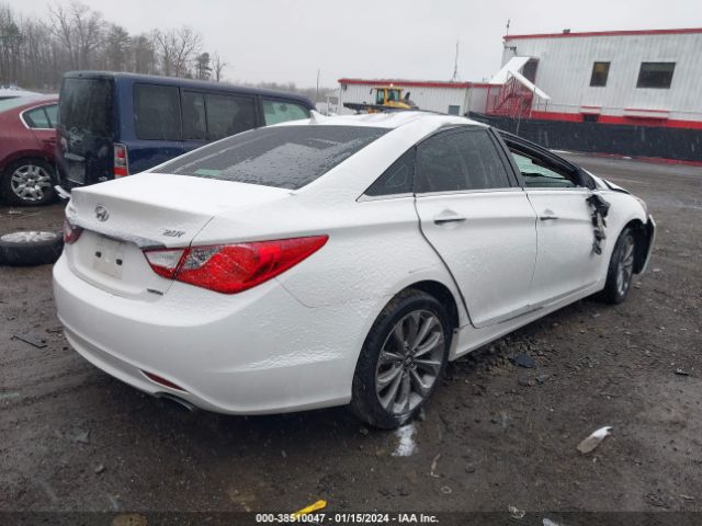 Photo 3 VIN: 5NPEC4ABXBH244880 - HYUNDAI SONATA 