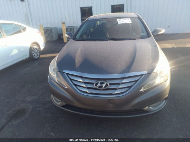 Photo 5 VIN: 5NPEC4ABXBH247066 - HYUNDAI SONATA 