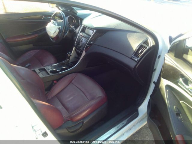 Photo 4 VIN: 5NPEC4ABXBH273621 - HYUNDAI SONATA 