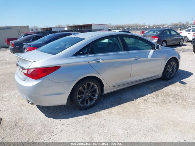 Photo 3 VIN: 5NPEC4ABXBH296543 - HYUNDAI SONATA 