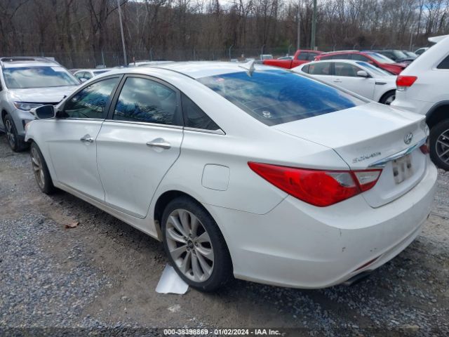 Photo 2 VIN: 5NPEC4ABXBH316970 - HYUNDAI SONATA 