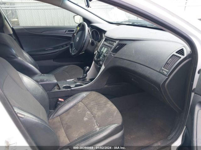 Photo 4 VIN: 5NPEC4ABXBH316970 - HYUNDAI SONATA 