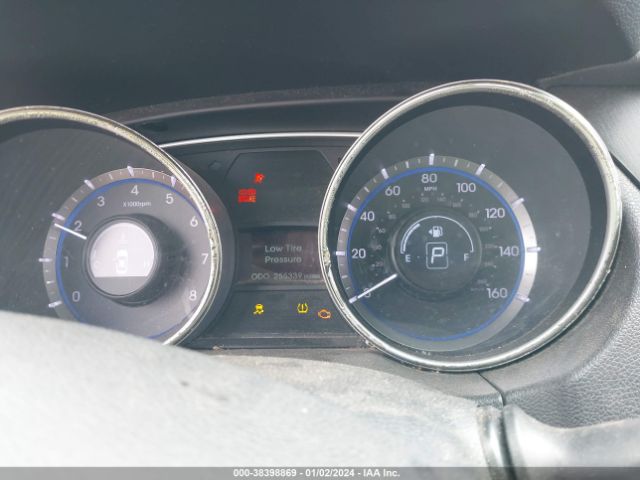 Photo 6 VIN: 5NPEC4ABXBH316970 - HYUNDAI SONATA 