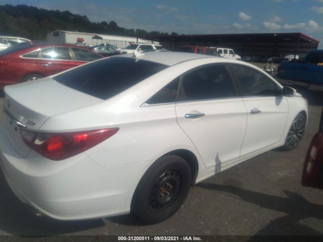 Photo 3 VIN: 5NPEC4ABXCH311365 - HYUNDAI SONATA 