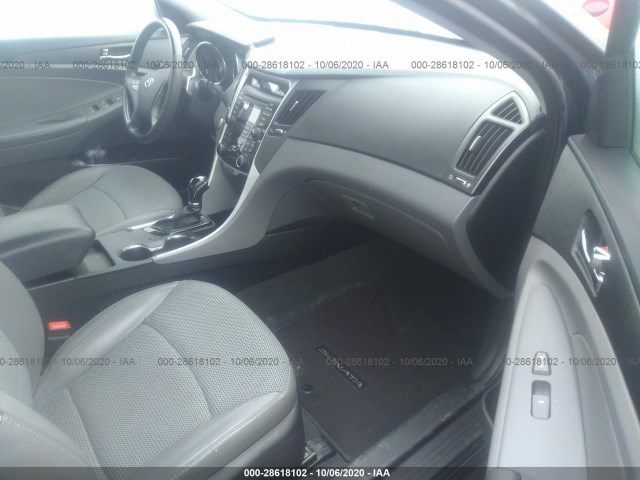 Photo 4 VIN: 5NPEC4ABXCH337805 - HYUNDAI SONATA 